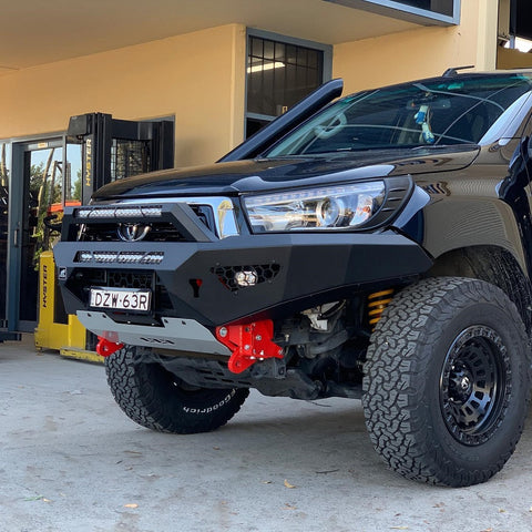 Offroad Animal Predator Bull Bar - Toyota Hilux N80 2015-2019