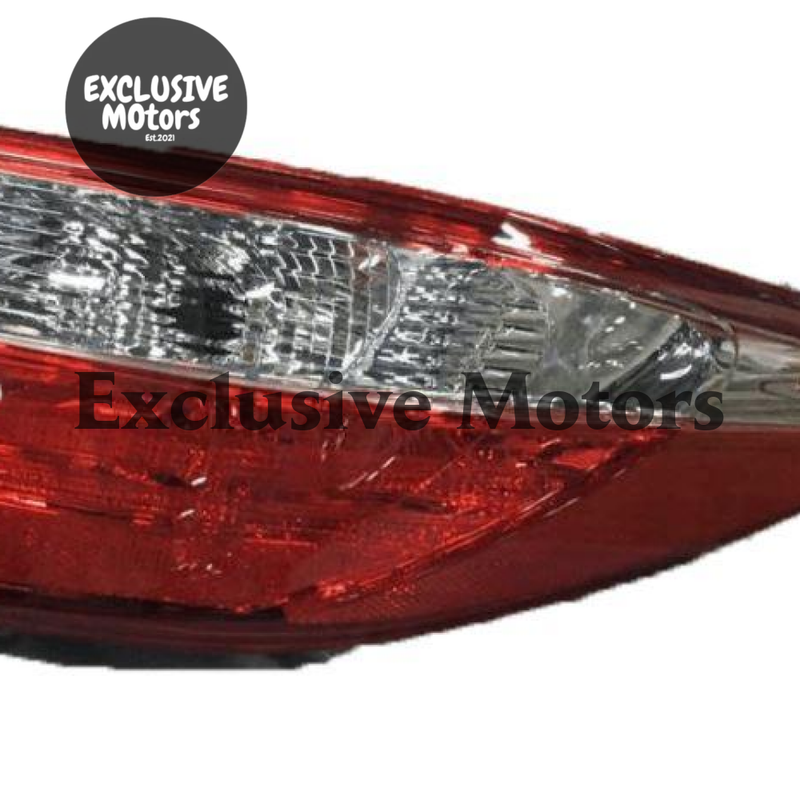 Toyota Camry Right-Hand Tail Lights (2015-2019)
