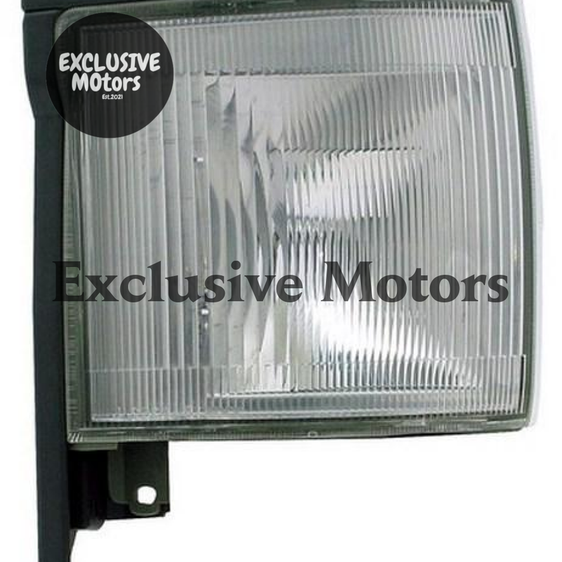 Toyota Hiace Right-Hand Corner Light (1994-2004)