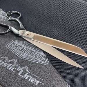 Car Builders A Decent Pair Of Scissors - Scissors
