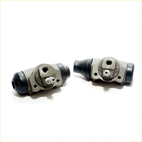 Gray metallic 7/8 rear brake cylinder with black rubber end caps for toyota hilux ln50 ln56 rn55 rn70 yn57 yn58 ute