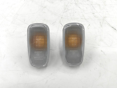 2PCS Side Wing Indicators Lights Case For TOYOTA Land Cruiser Kluger Prius RAV4