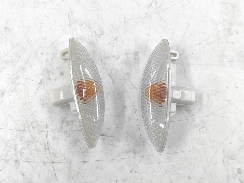 2PCS Fender Side Marker Turn Signal Light Indicator Light For Toyota YARIS Vitz 1999 - 2005