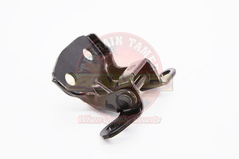 Terrain Tamer Toyota Hilux LN106 Door Hinge - Terrain Tamer