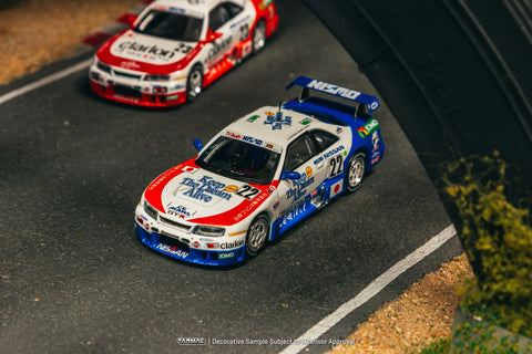 Tarmac Works T64-067-95LM22 1/64 Nissan Nismo GT-R LM 24h
