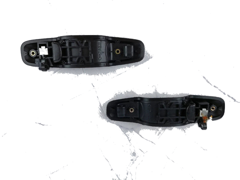 Chevy Tracker, Suzuki Grand Vitara Front Door Handle Chrome (1999-2003)
