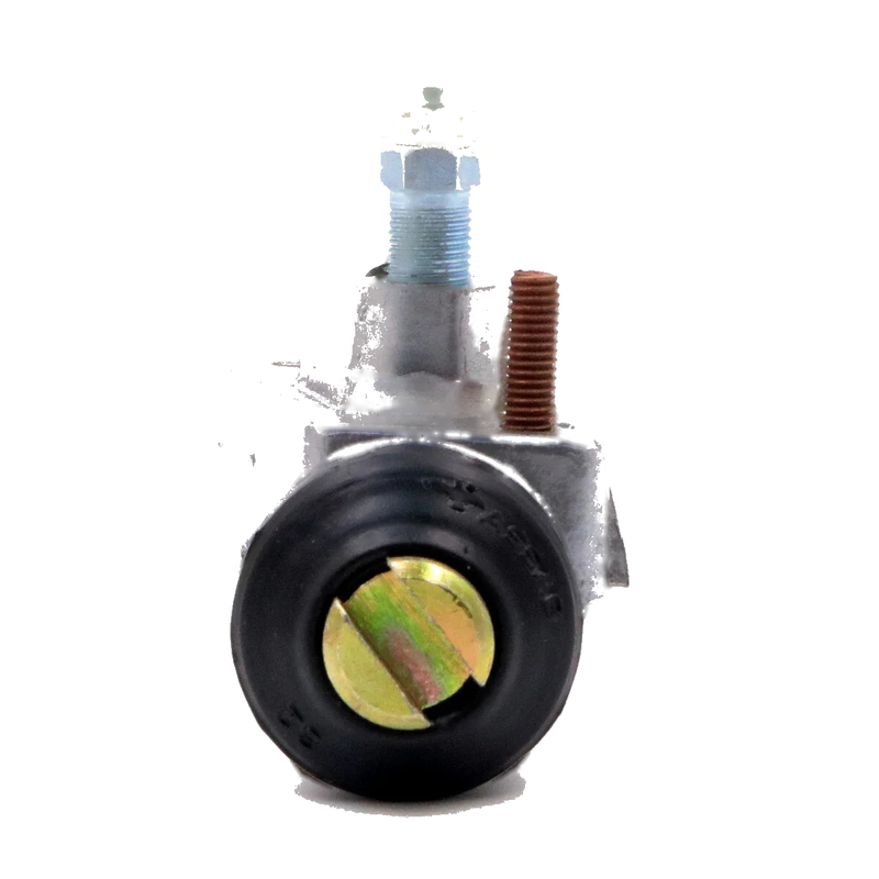 Datsun 520 / 521 / 620 / 720 J15 1969-1986 Front Upper Left Wheel Brake Cylinder