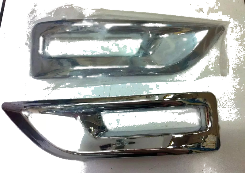 Nissan Sylphy Sedan Chrome Under Rear Reflector Trim (2012-2015)