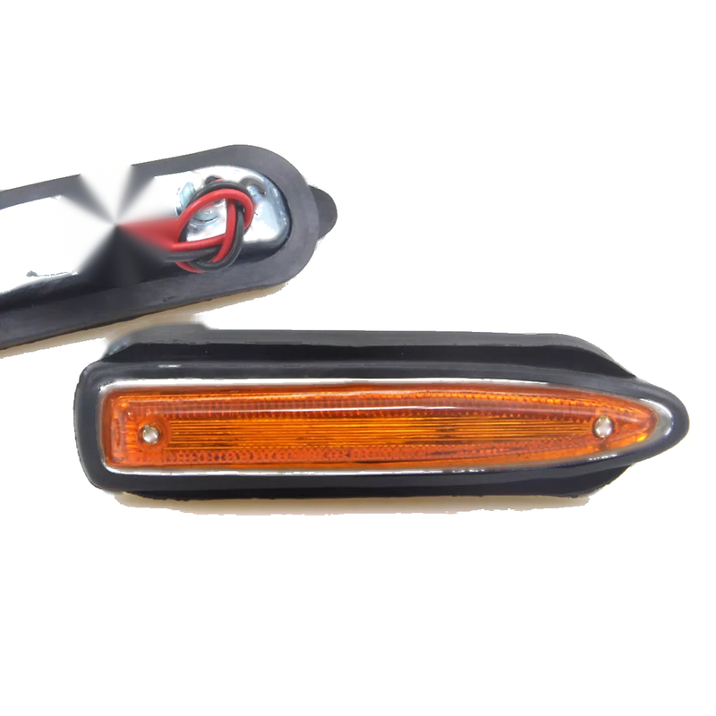 Datsun Bluebird SSS 510 521 1600 1968-1973 Amber Side Marker Lights