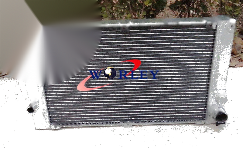 Porsche 944 2.5L / 2.7L MT Non-Turbo Aluminum Radiator + Fans (1983-1991)