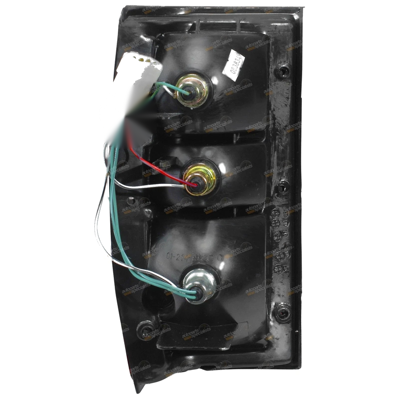 Mitsubishi Triton Right Hand Tail Light Lamp (1986 - 1996)