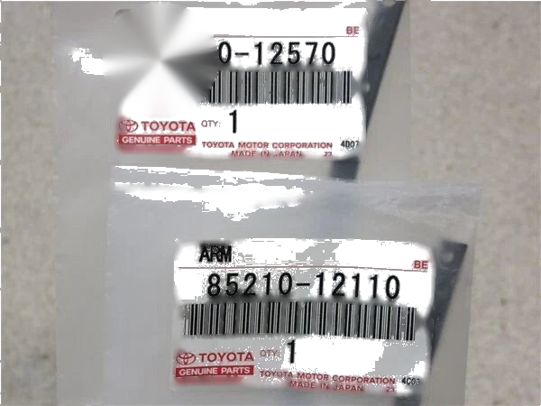 TOYOTA LEVIN TRUENO AE86 2 x Windshield Wiper Arm LH RH Set (1983–1987)