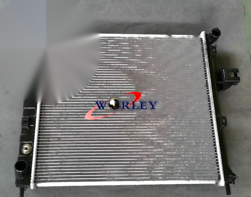 JEEP GRAND Cherokee 4.0L Radiator (1999-2005)