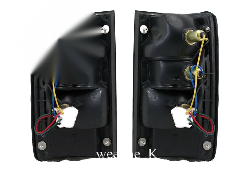 Toyota Hilux MK3 2 x Standard Tail Rear Lights (1989-1997)