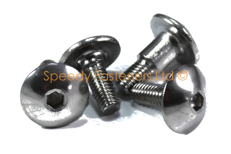 Suzuki GSX-R600 R750 4x Bolts rear fairing cover (2004–2005)
