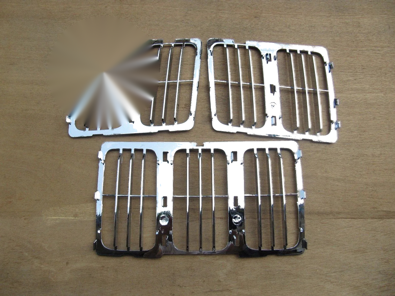 JEEP Grand Cherokee Louvered Mesh Chrome Upper Grille Insert (2014-2016)
