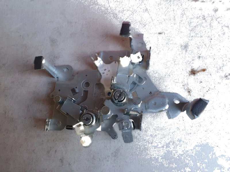 Toyota HiAce Lock Remote Manual Mechanism Left Sliding Door (2005–2019)