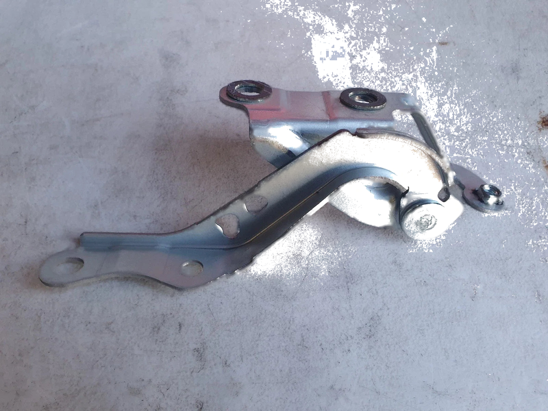 Toyota HiAce Bonnet Hinge Left Side Front (2005–2019)