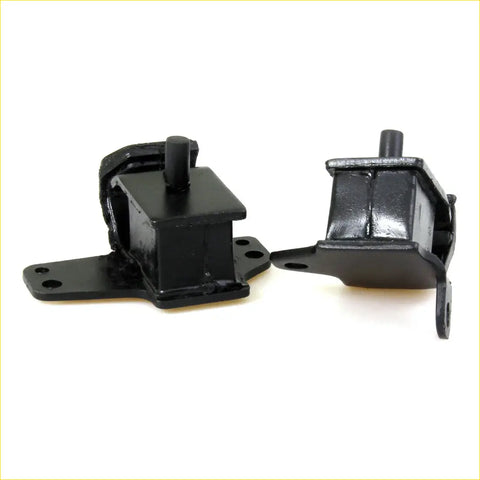 Black rubber engine mount with metal bracket and central bolt for nissan datsun d21 td25 1985-1999 back side view
