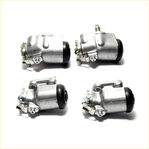 Set of four silver metal front wheel brake cylinders with black rubber caps for toyota hilux 1978-1983