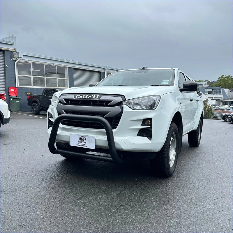 White isuzu d-max pickup truck with matte black nudge bar and black front bull bar 2021-2023 model