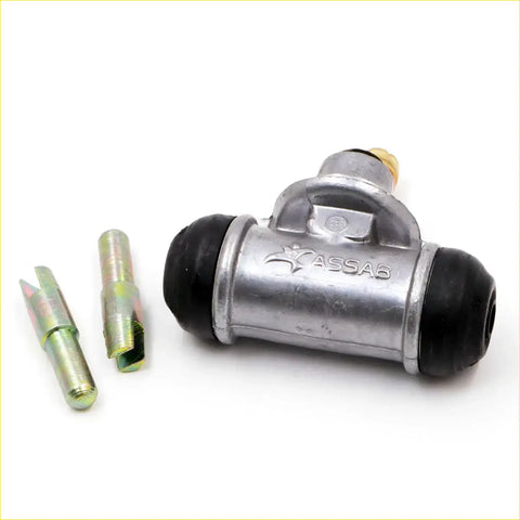 Rear wheel brake cylinder for nissan datsun 720 d21 sd25 td25 silver metal with black rubber end caps and adjustment tools