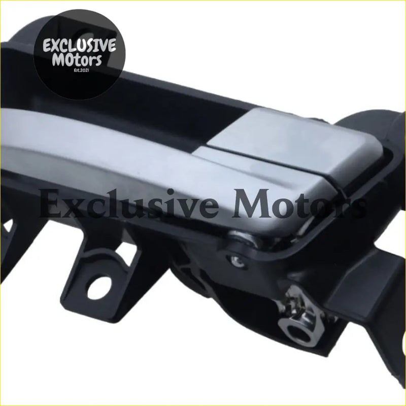 Right-hand front inner door handle for ford falcon fg 2008-2018 in black and silver with sleek modern design