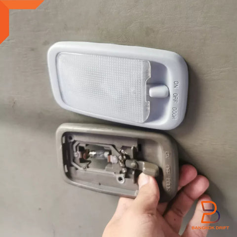 Toyota Hilux Fortuner Corolla RAV4 Dome Light (2005-2023)