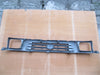 TOYOTA HILUX 2WD (1998-2001) with CLIPS GRAY GRILL