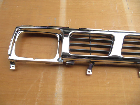 Nissan Navara D21 Pickup Chrome Grill (1992-1997)