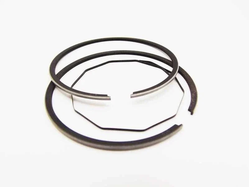 Suzuki GT250 54mm Piston Set with Rings & Clips (1979-1981)