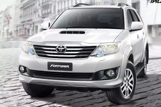 Toyota Fortuner Gearshift Cover Trim 4 Speed (2012-2014)