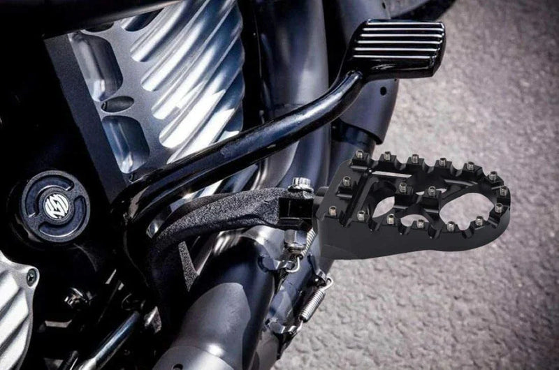 Harley Dyna Sportster Iron 883 Fatboy Bobber Wide Foot Pegs MX Style (2004-2023)