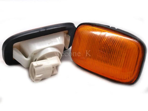 Toyota Hilux MK4 MK5 Side Marker Turn Signal Light (1995-2002)