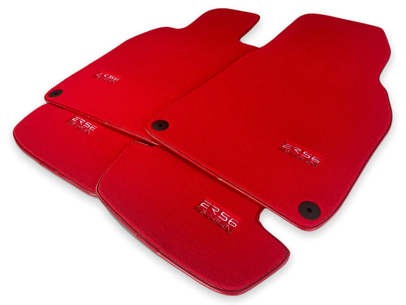 Porsche 918 Spyder GTS Premium Carpet Floor Mats (2015)