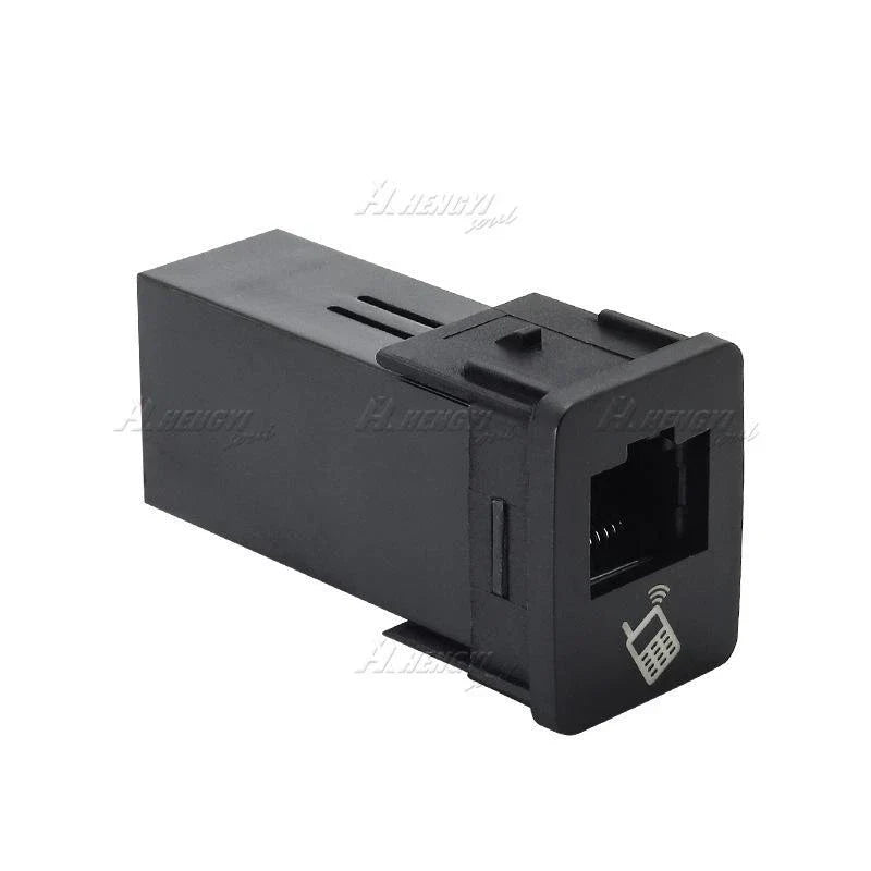 Nissan Altima / Sentra 1x 8-Pin Pass-Through Microphone Socket (2015–2018)
