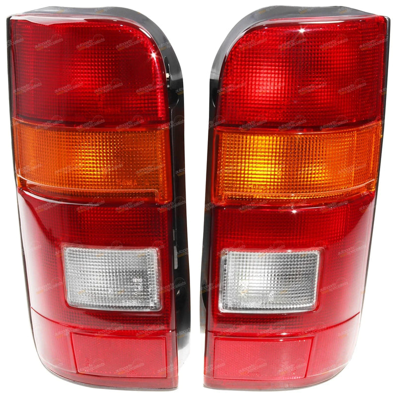 Toyota Hiace 2x Tail Lights LH+RH (1989–1995)