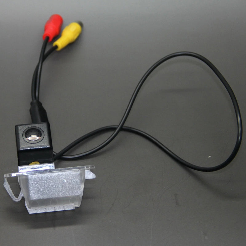 Ford Focus Hatchback Reverse Rear View Backup Camera (2008–2010)