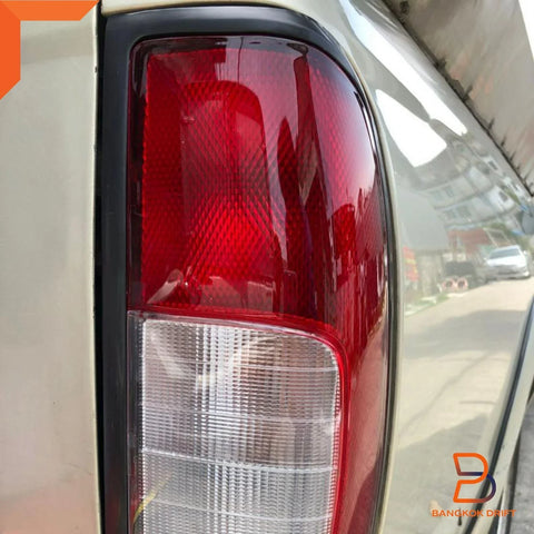 Nissan Navara D22 Rear Tail Light Lamp Set (1997-2004)