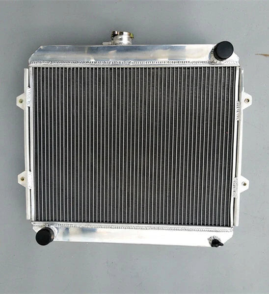 HILUX RN105 RN106 RN130 22R 3 Core Aluminum Radiator + Blue Hose (1995-2005)
