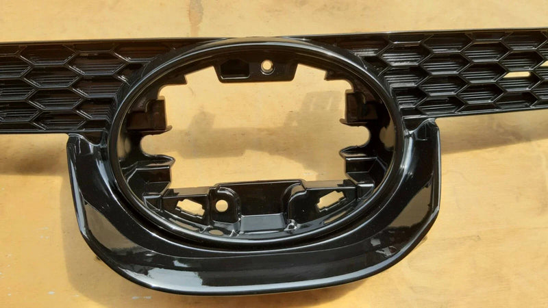 Toyota Corolla 2020 Sedan Ascent Sport SX ZR Grill (2020)