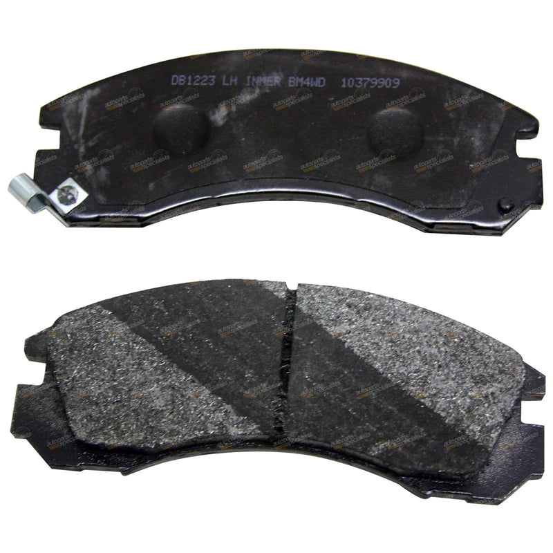 Mitsubishi Magna Brake Pads Set 4WD (1994-2005)