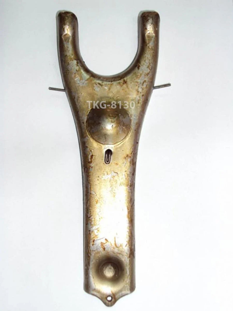 Isuzu 250 Clutch Release Fork (1974)
