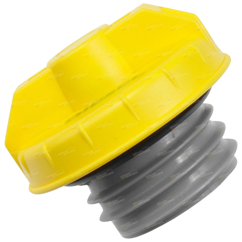 Toyota Dyna BU300R Plastic Diesel Fuel Cap (2003–2004)