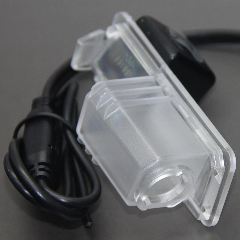 VW Amarok Backup Camera (2016–2018)