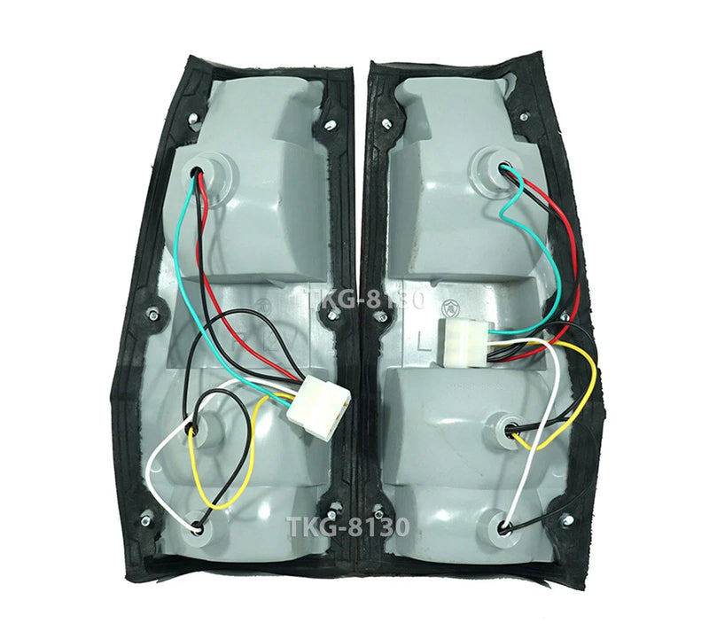 Mitsubishi L200 2 x Tail Light (1978-1985)
