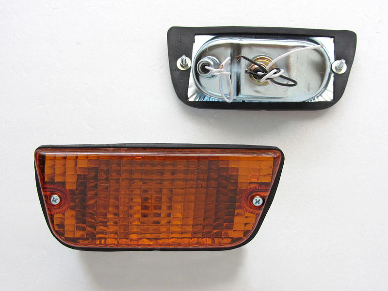 Datsun 620 (New) - 2 x All Orange Front Parking & Signal Lights