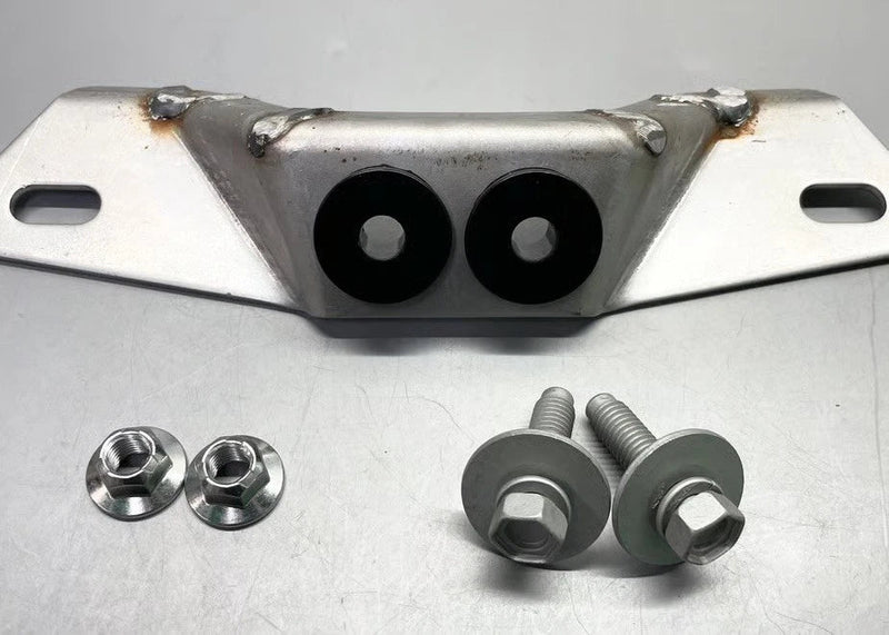 Nissan R35 GT-R 3 x Exhaust Mounting Assembly + Bolt + Nut