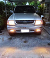 Toyota Hilux 4WD 2 x Fog Light Lamps (2003-2004)