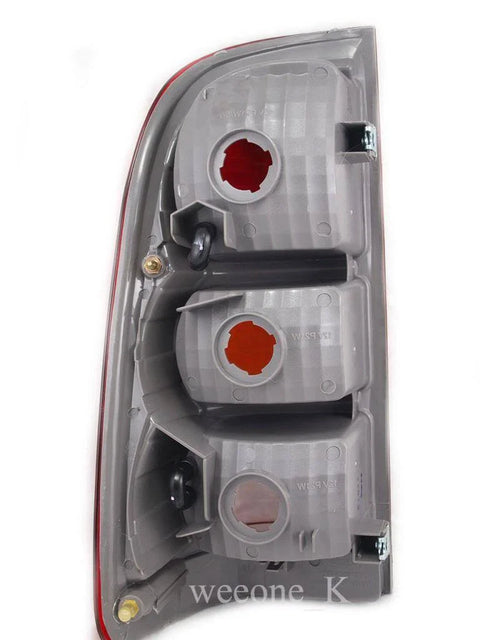 Toyota Hilux MK6 SR5 2005-2011 Tail Light (Right)